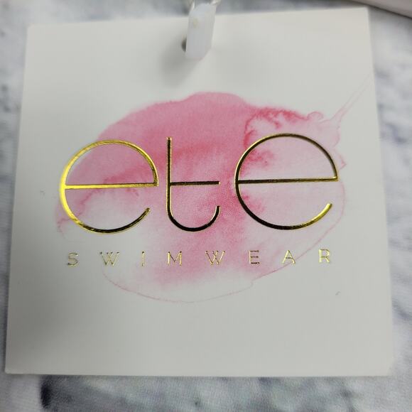 NWT ETE Oia Off-Shoulder White Bikini Top size Large - Picture 6 of 13